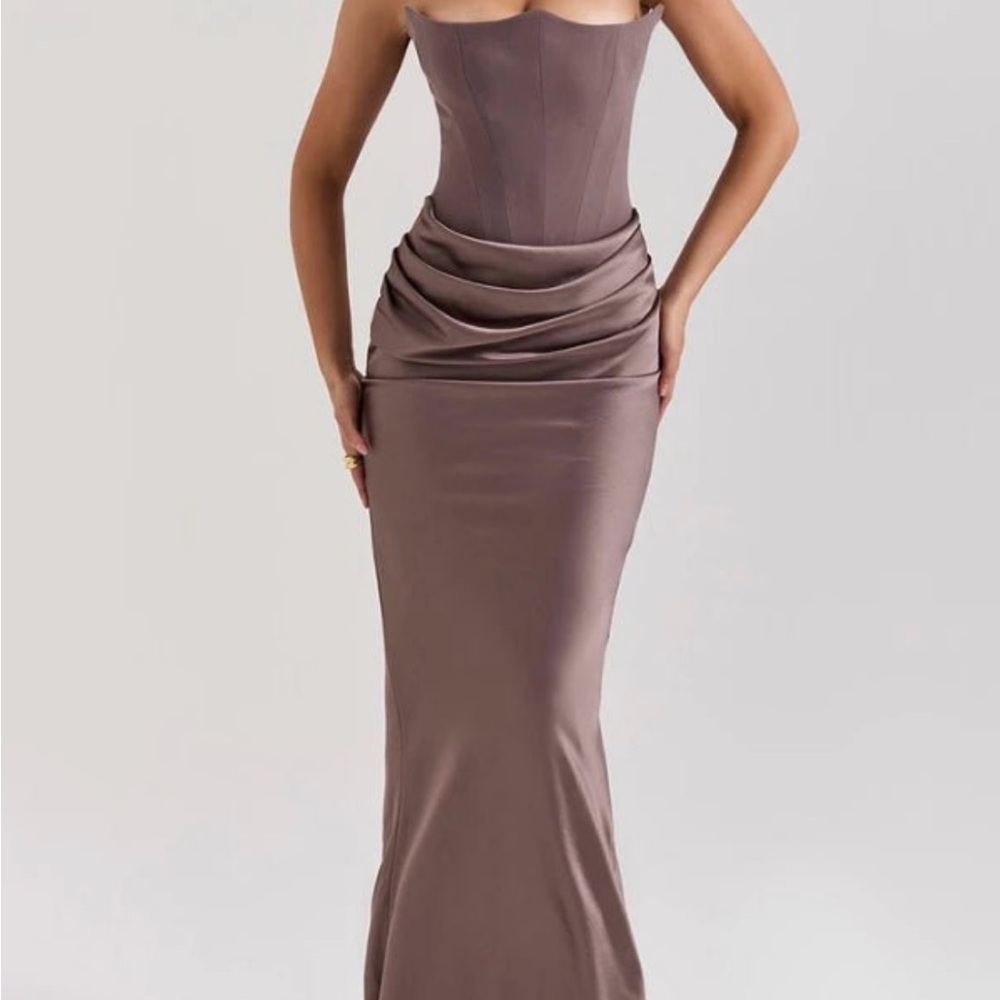 Elegant Strapless Brown Dress